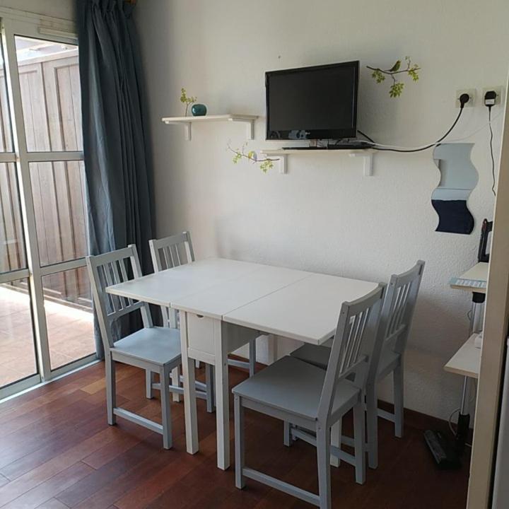 Studio 4P Vue Mer Calme Cap Esterel Сен-Рафаель Екстер'єр фото